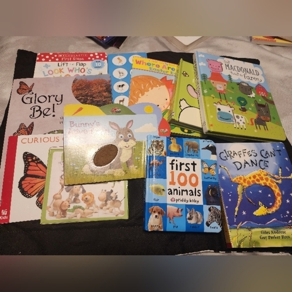 Other - Animal Books! Set of (9).‎ All things animals. See list below! Like New.